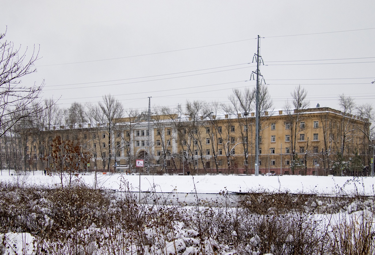 Москва, Малая Набережная улица, 11 / Улица Свободы, 25