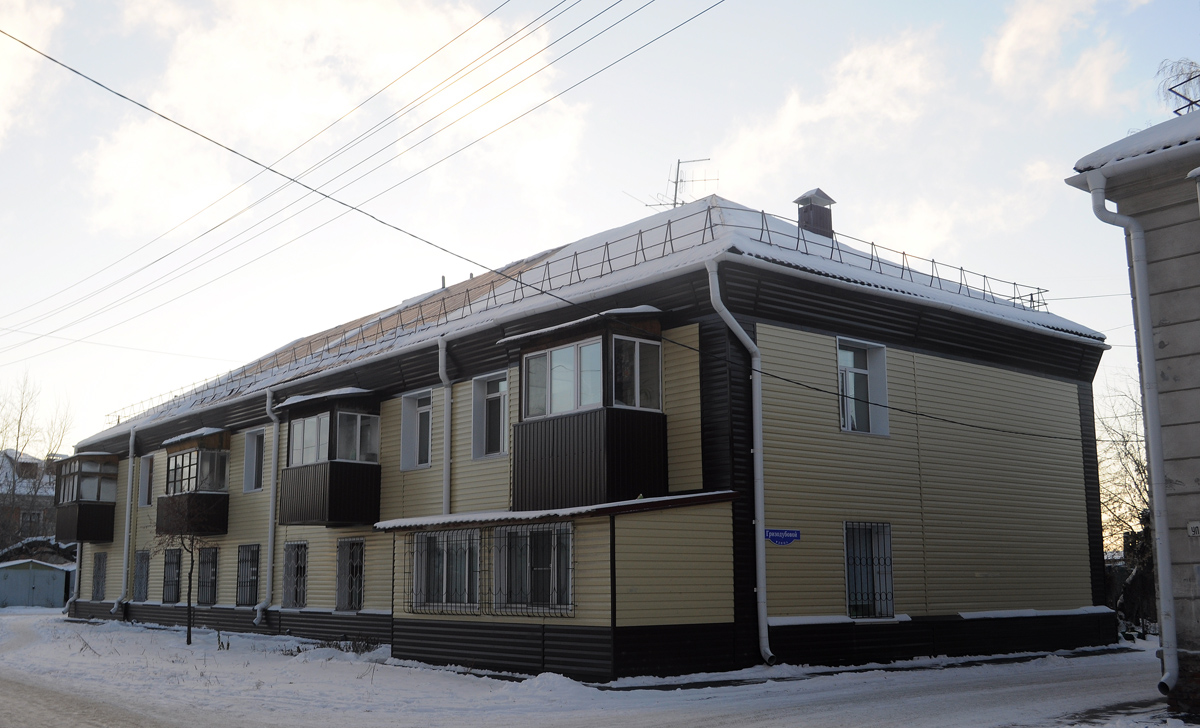 Омск, Улица Гризодубовой, 8