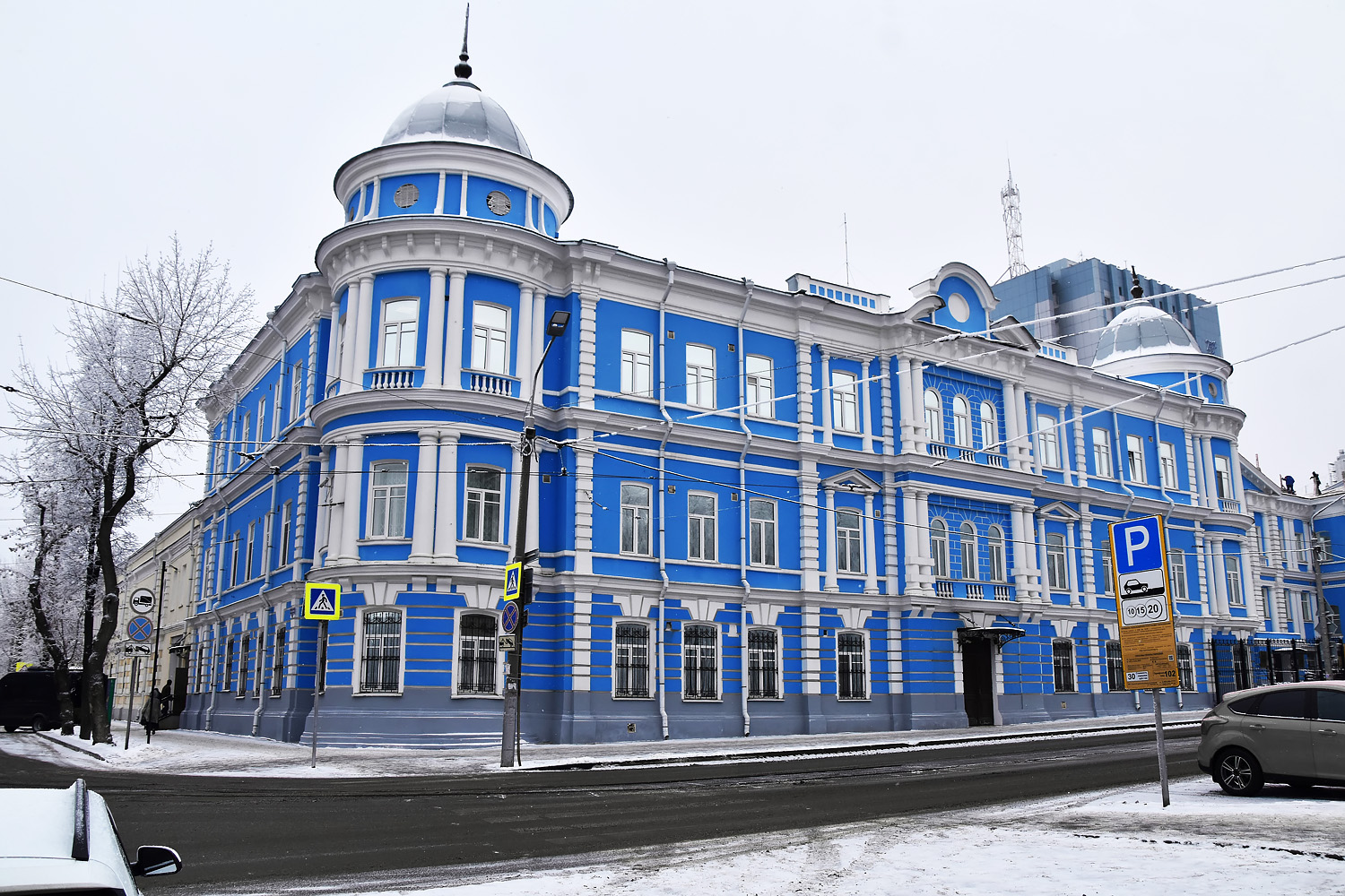 Пермь, петропавловская улица, 24 / Улица 25 Октября, 12