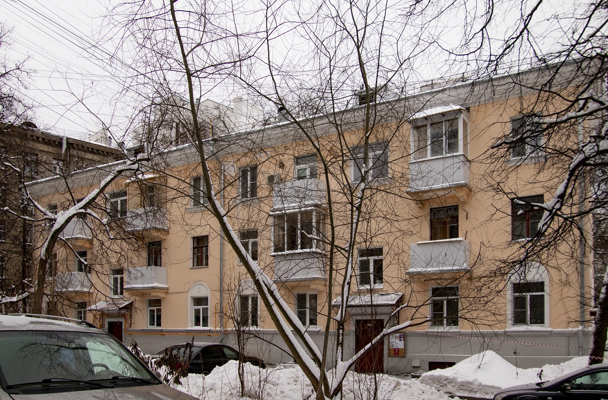 Москва, Улица Долгова, 2