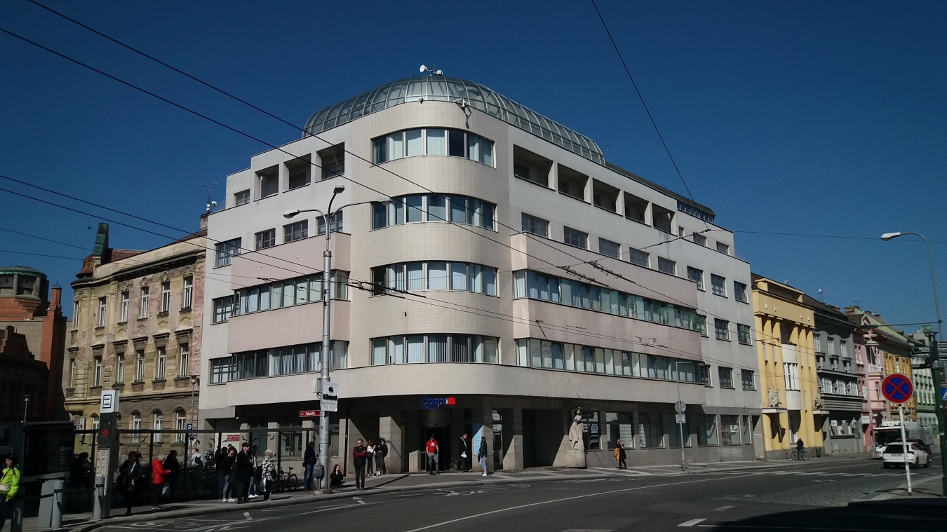 Градец-Кралове, Československé armády, 402