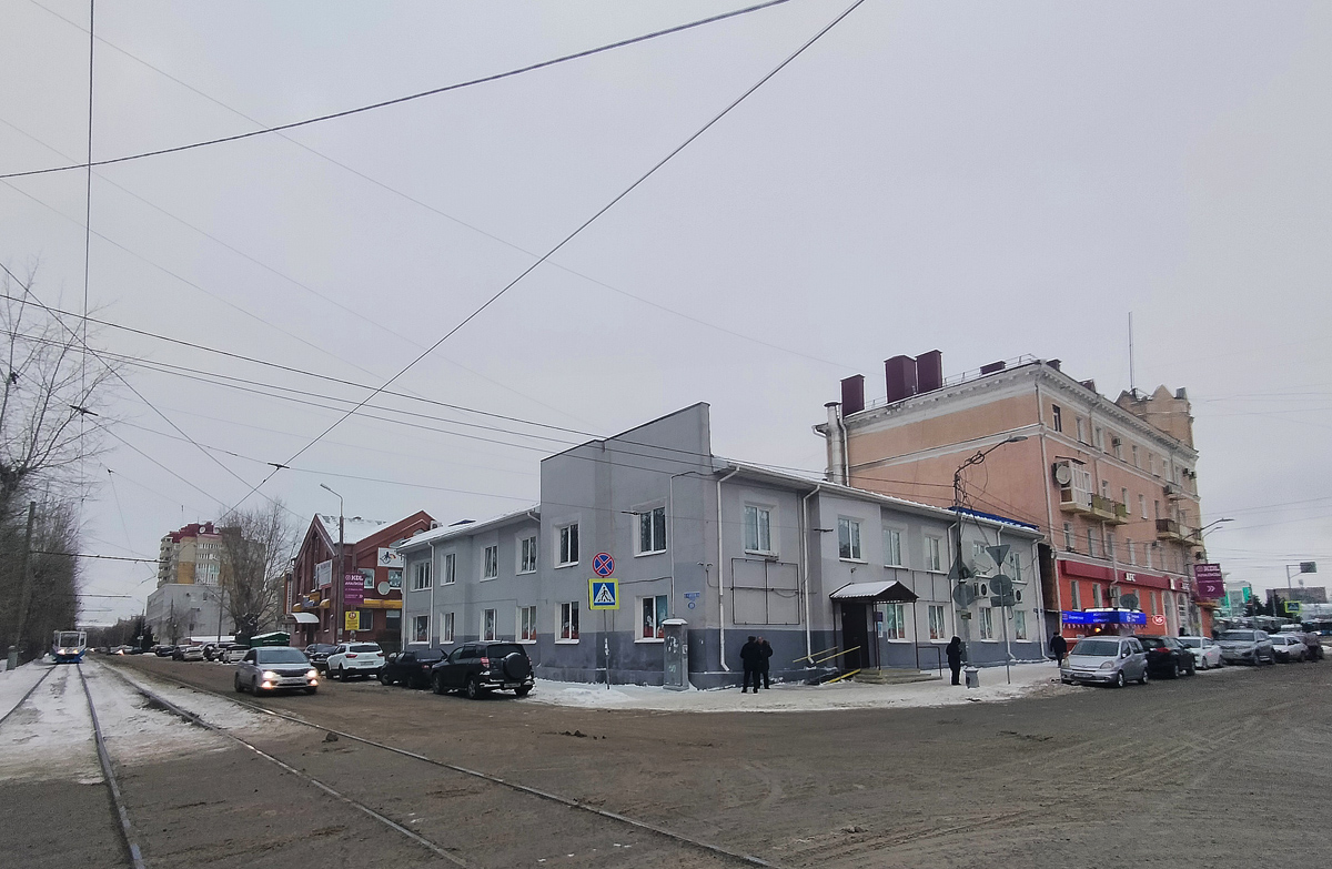 Омск, Улица Серова, 19 корп. 1; Улица Серова, 19; Проспект Карла Маркса, 84