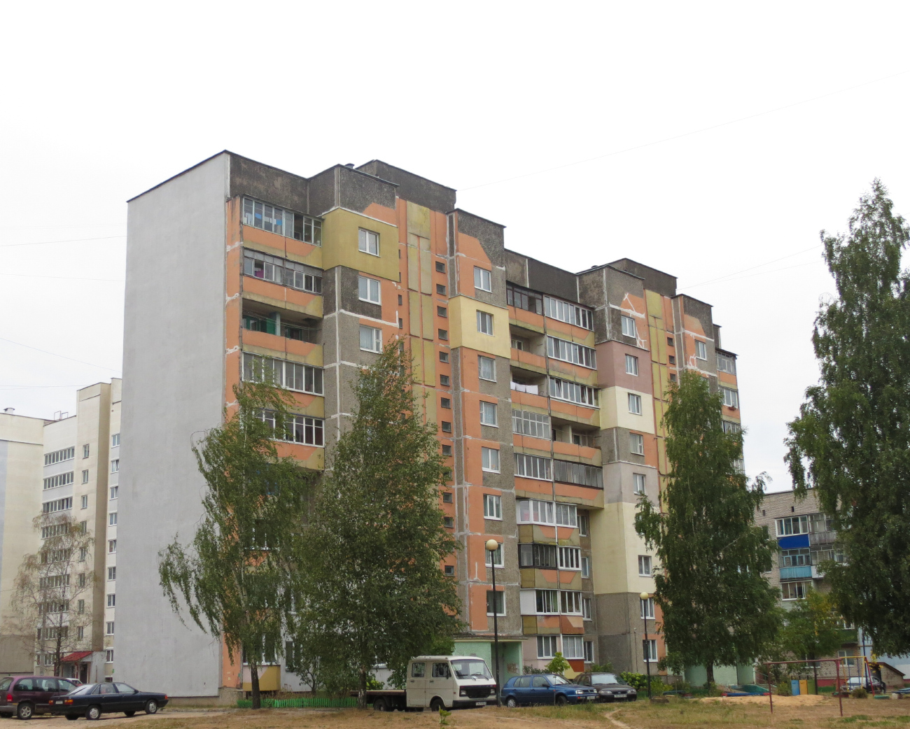 Борисов, Улица Люси Чаловской, 43