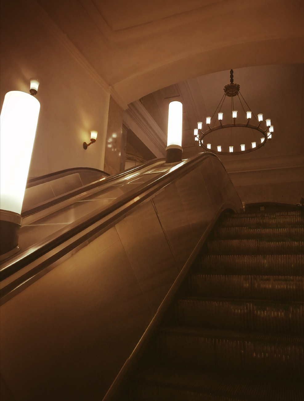 Москва, Сокольническая линия Московского метрополитена, станция метро «Парк Культуры». Москва — Фотозарисовки