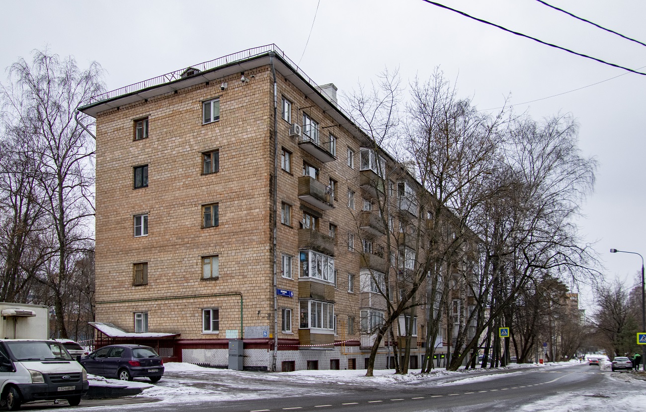 Москва, Сосновая аллея, 6