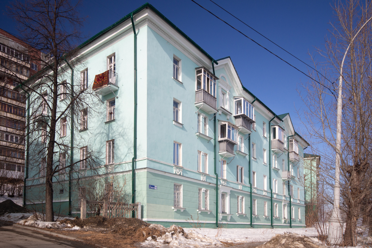 Новоуральск, Улица Максима Горького, 10