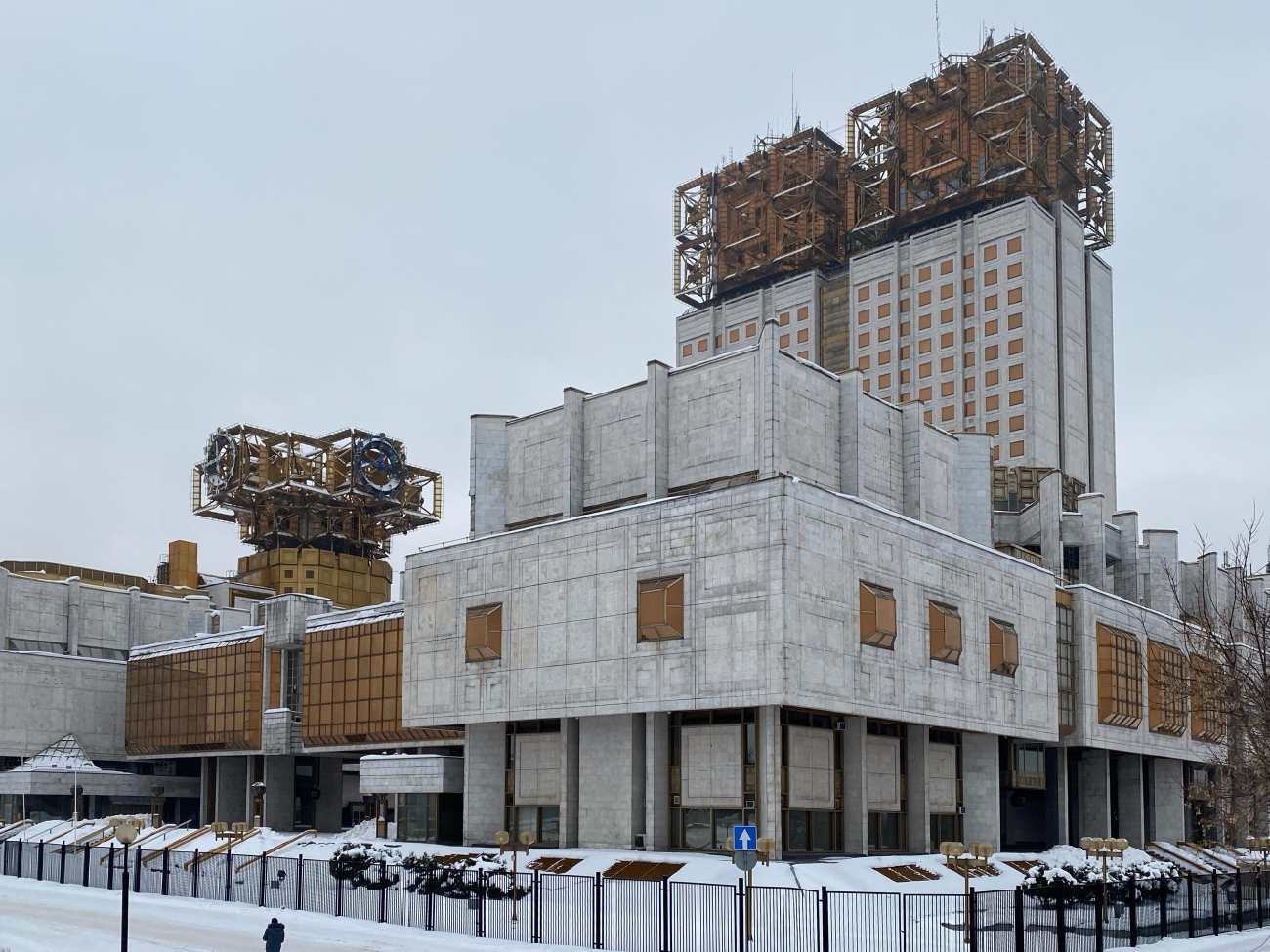 Москва, Ленинский проспект, 32А