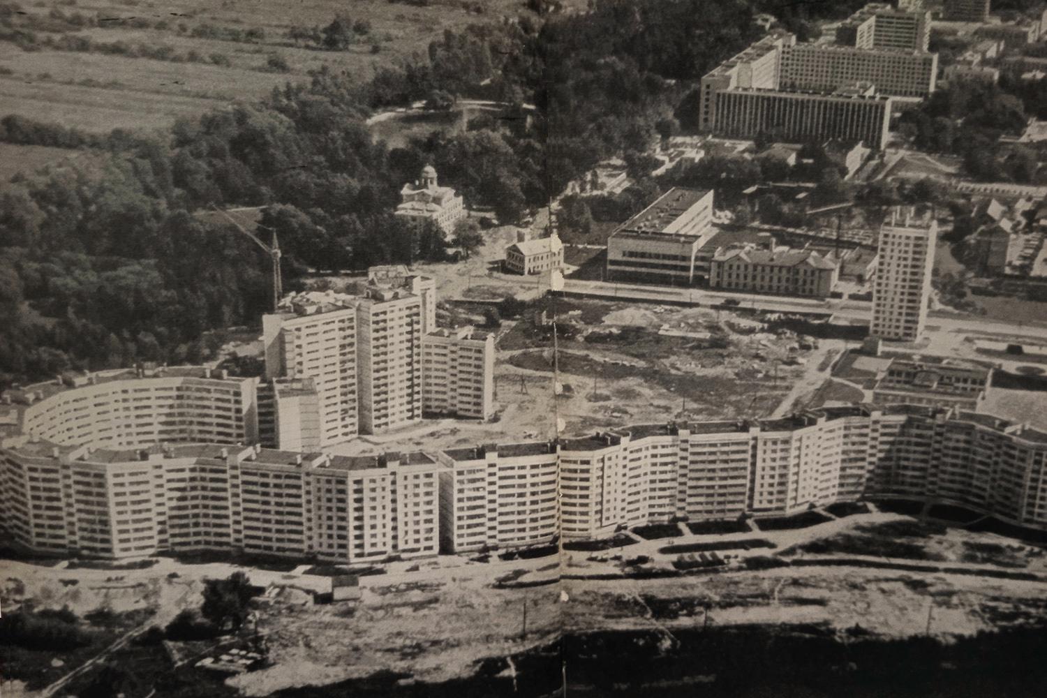 Санкт-Петербург, Улица Пионерстроя, 7 корп. 3; Улица Пионерстроя, 7 корп. 2; Улица Чекистов, 13 лит. В; Улица Чекистов, 13 лит. Е; Улица Чекистов, 13 лит. Б; Улица Чекистов, 13 лит. А; улица Лётчика Пилютова, 1 лит. А; Улица Пионерстроя, 11; Улица Пионерстроя, 13; Улица Пионерстроя, 15 корп. 3