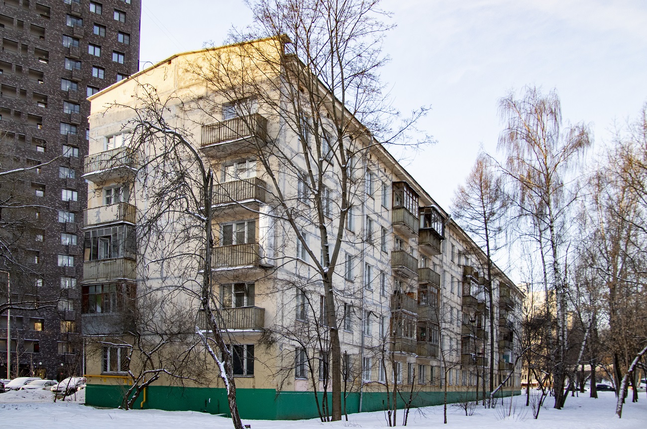 Москва, Флотская улица, 70 / Онежская улица, 43