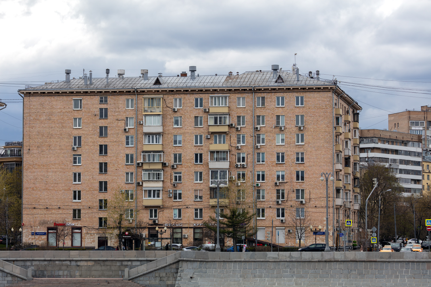 Moscow, Фрунзенская набережная, 14