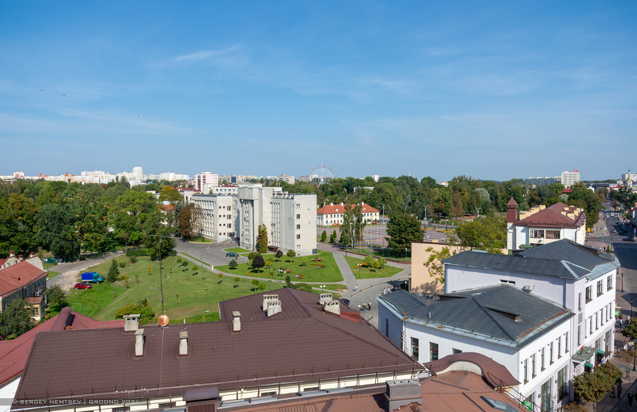 Гродно, Площадь Ленина, 2; Улица Элизы Ожешко, 2; Площадь Антония Тызенгауза, 2