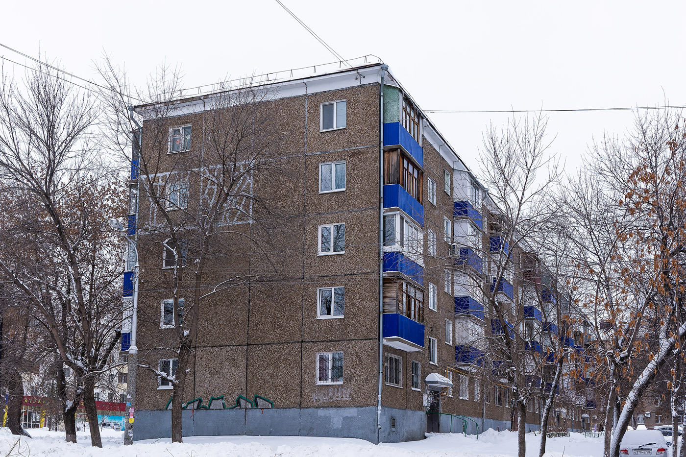 Уфа, Улица Победы, 12 / Улица Шумавцова, 27