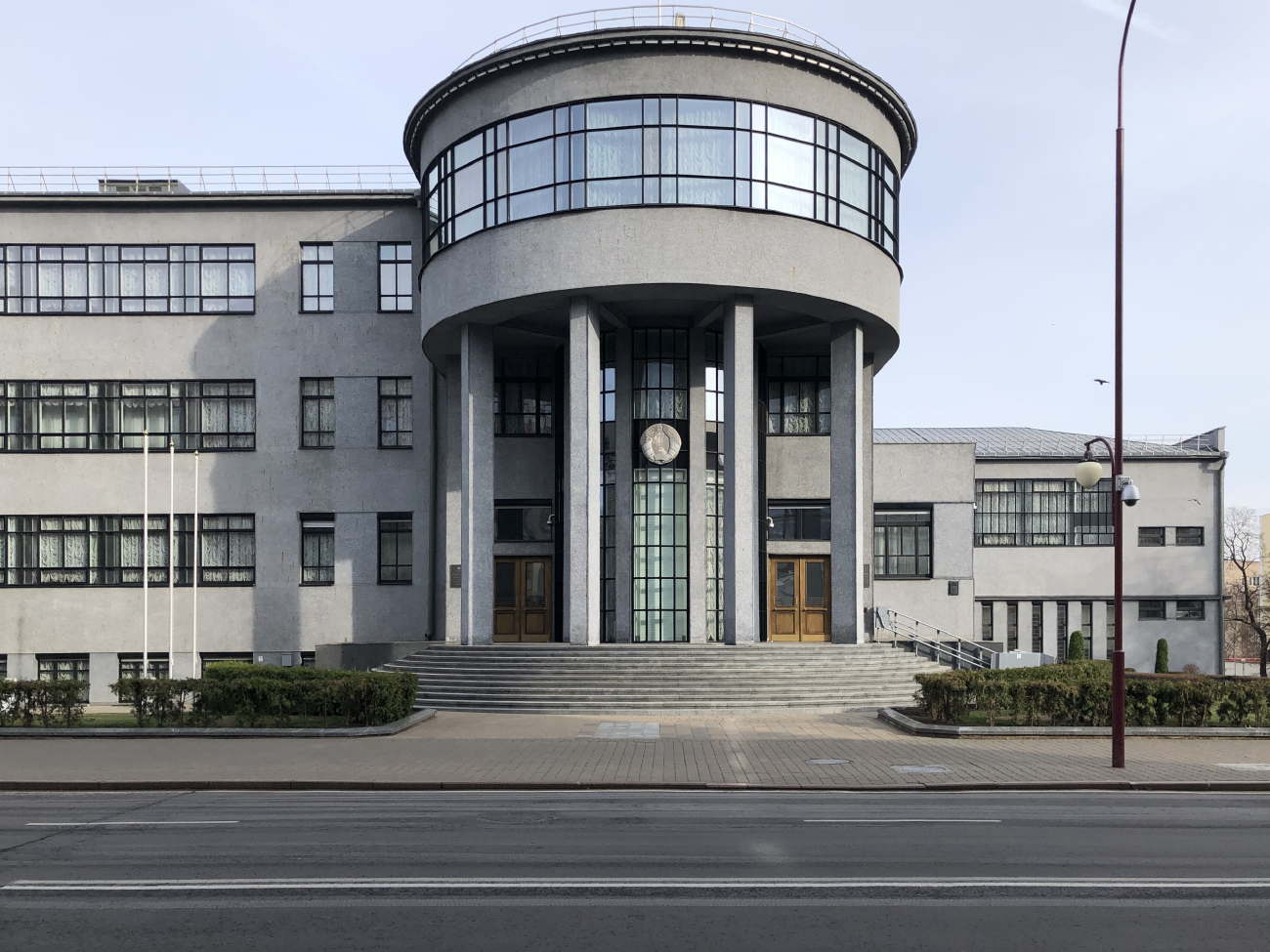Минск, Красноармейская улица, 9 / Улица Кирова, 47