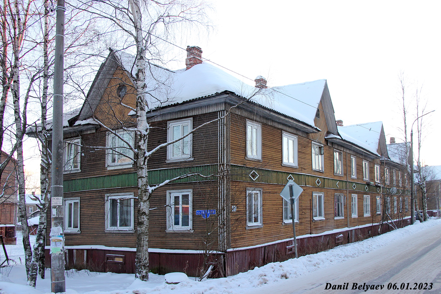 Архангельск, Кемская улица, 7 / Литейная улица, 2