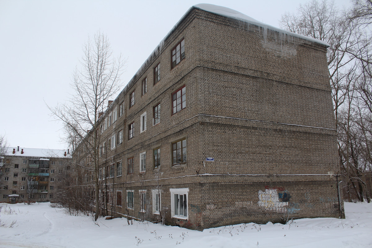 Березники, Улица Челюскинцев, 6