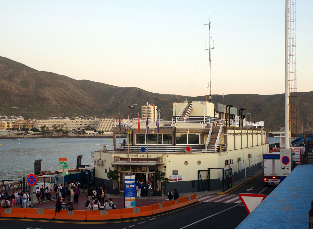 Санта-Крус-де-Тенерифe, Los Cristianos, Calle del Espigón, s/n