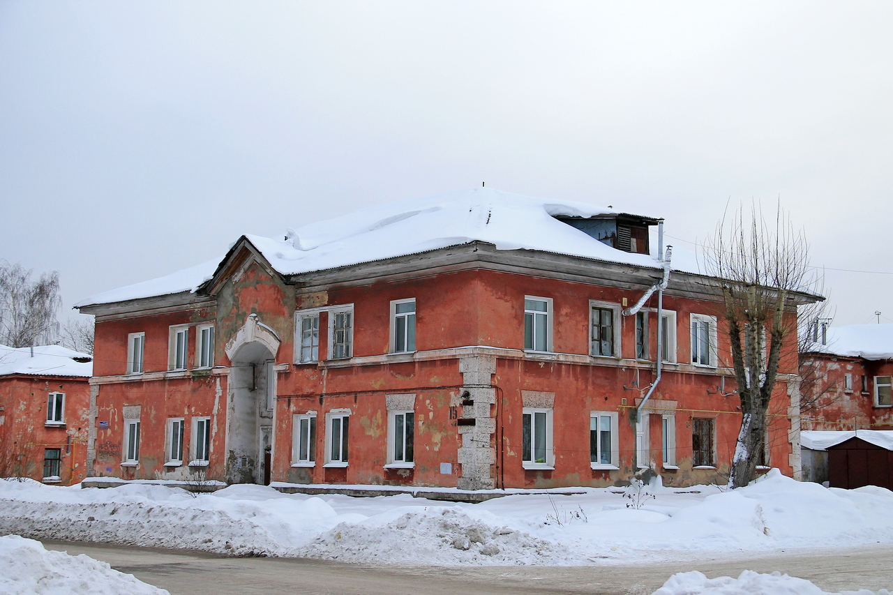 Чусовой, Октябрьская улица, 15