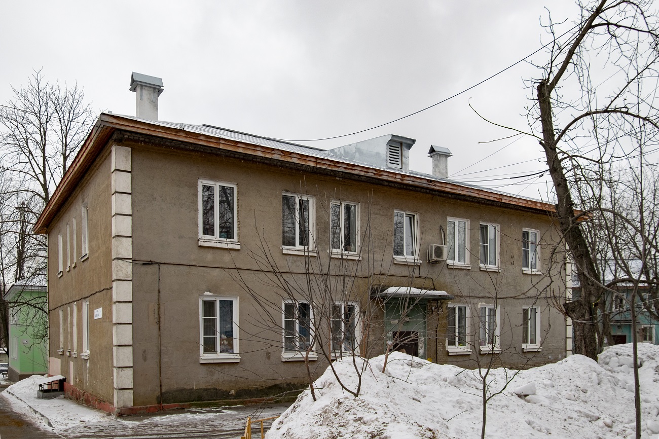 Дзержинский, Зелёная улица, 1