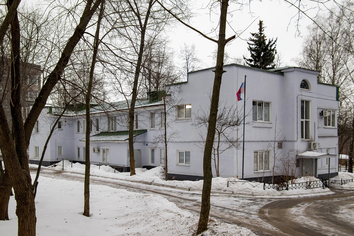 Дзержинский, Зелёная улица, 18