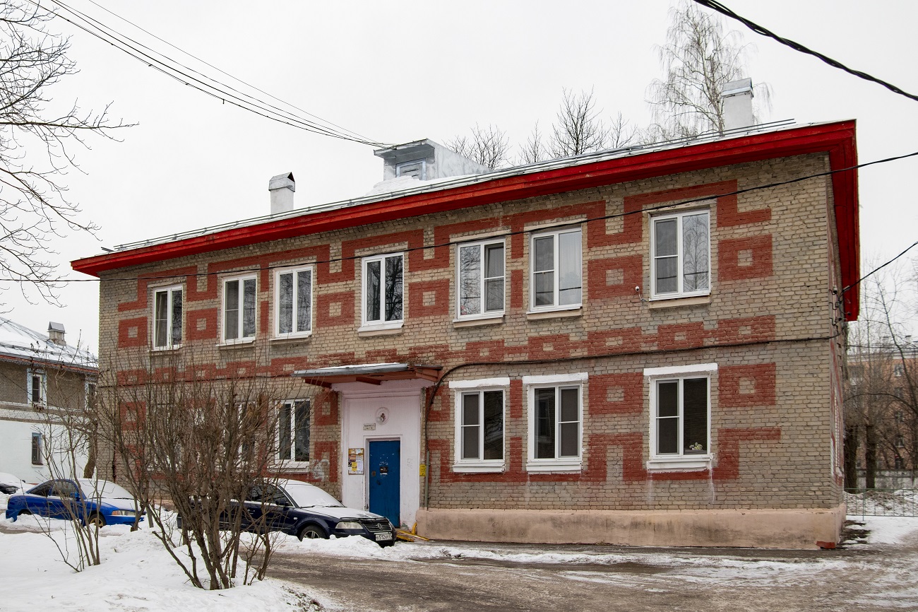 Дзержинский, Улица Строителей, 18