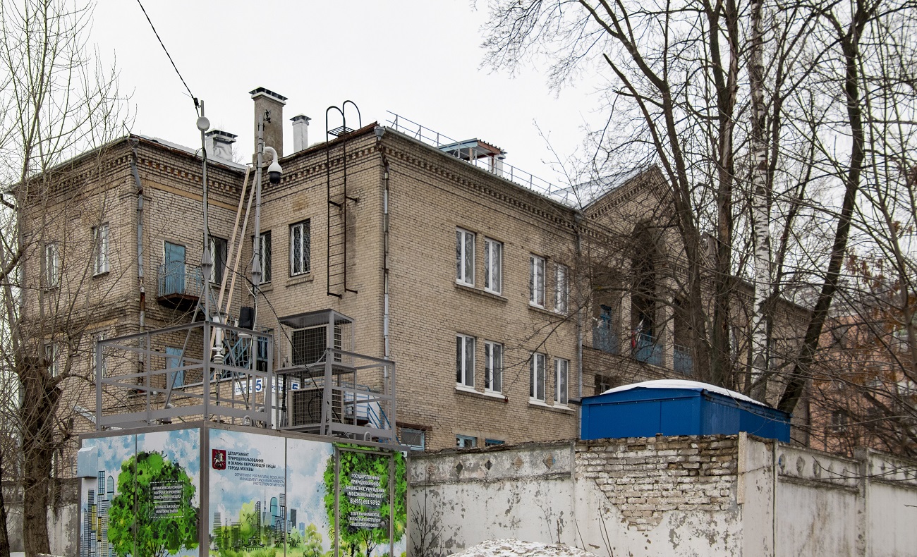 Дзержинский, Улица Строителей, 5