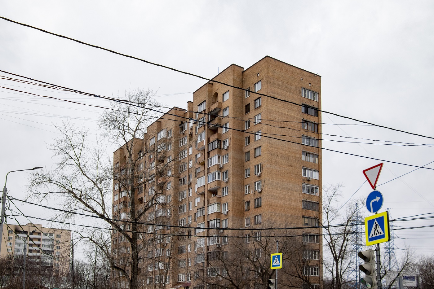 Москва, Улица Адмирала Макарова, 45