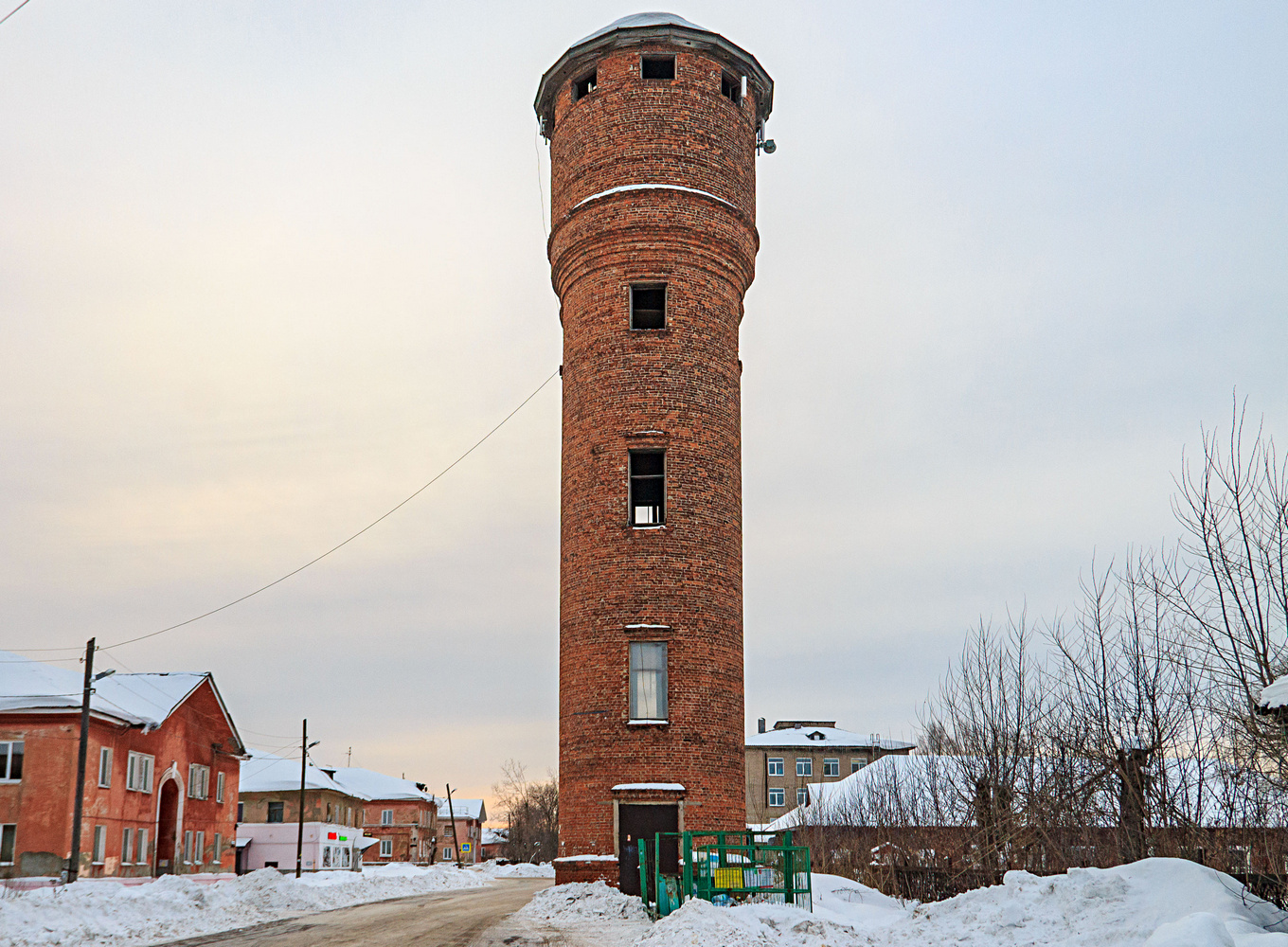 Чусовой, Улица Некрасова, **