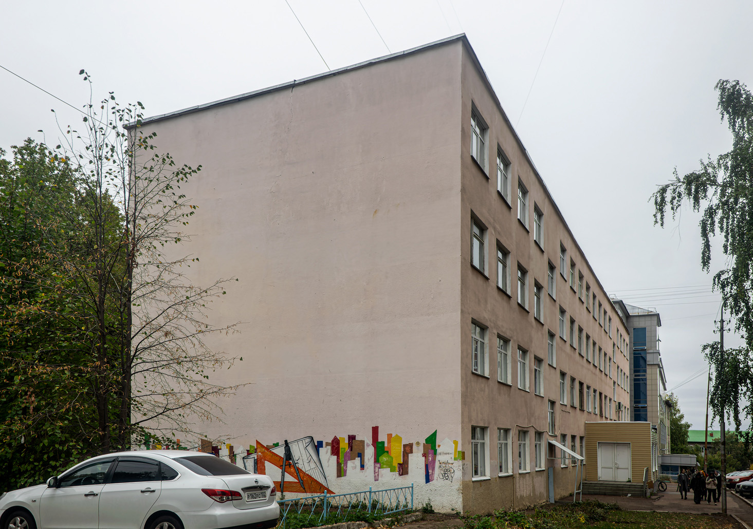 Уфа, Российская улица, 12/1