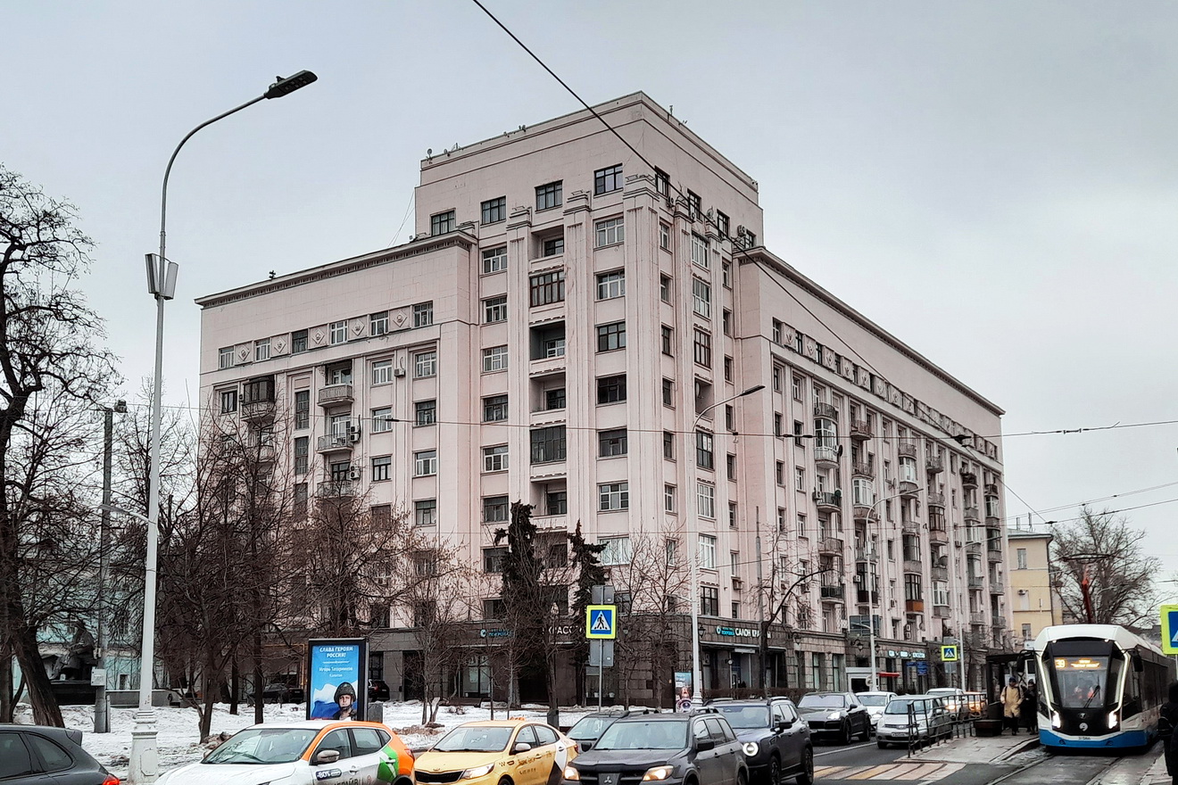 Москва, Улица Покровка, 20 / Покровский бульвар, 1 стр. 1