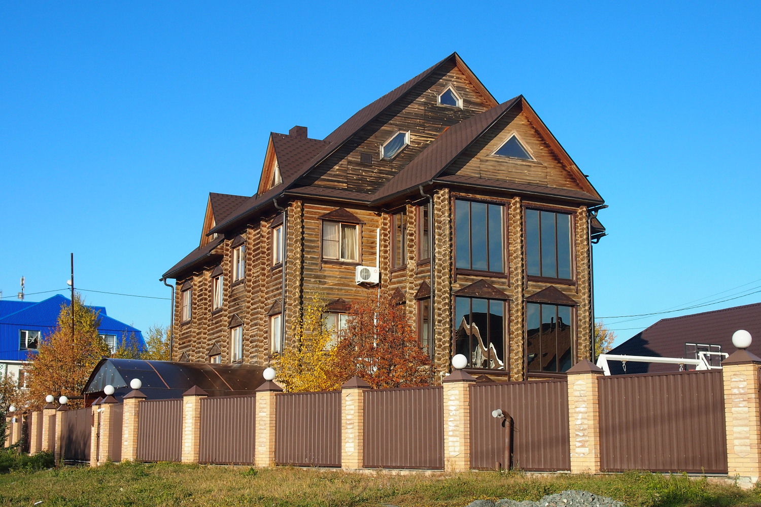 Ханты-Мансийск, Фестивальная улица, 19