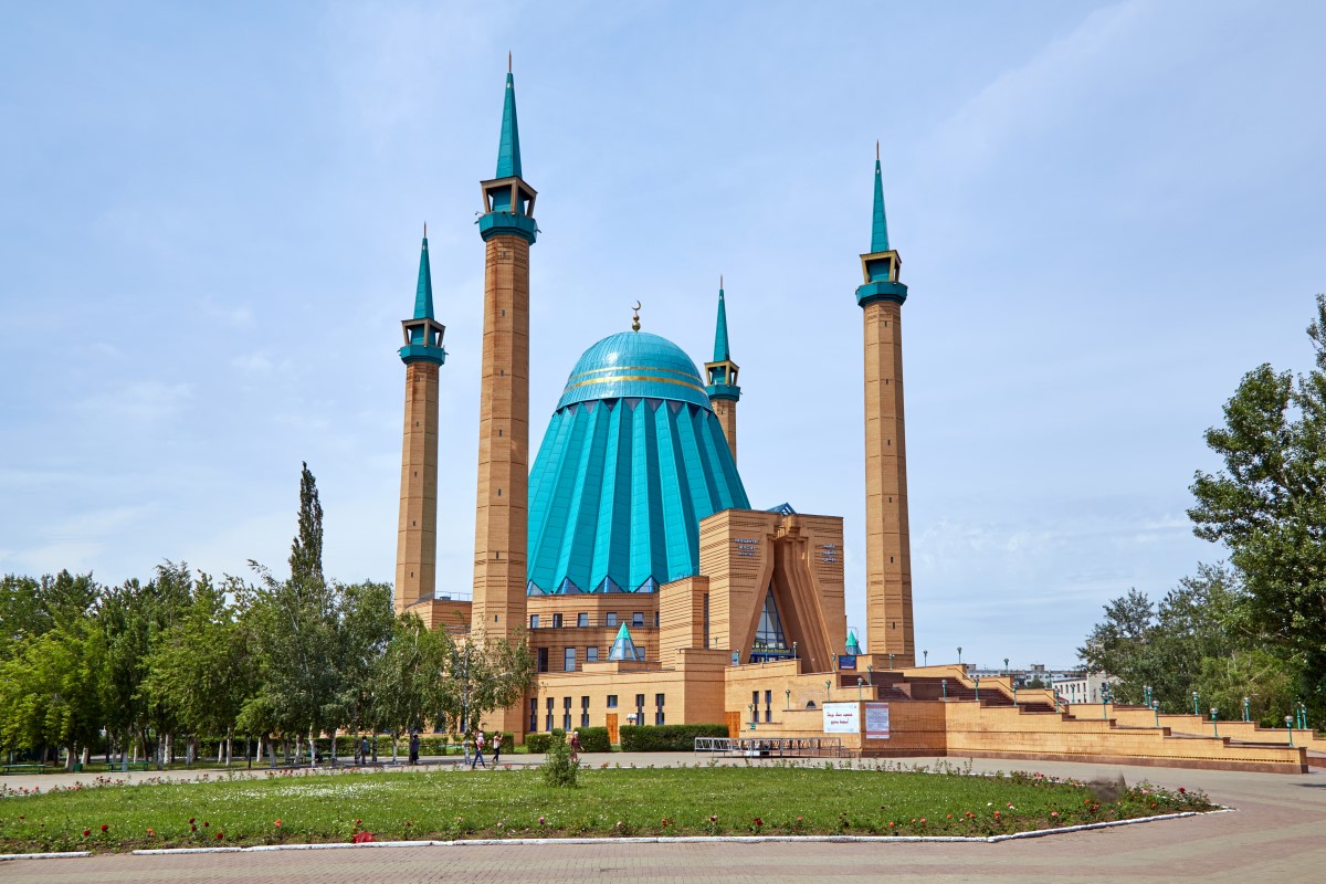 Павлодар, ​Улица Каирбаева, 107