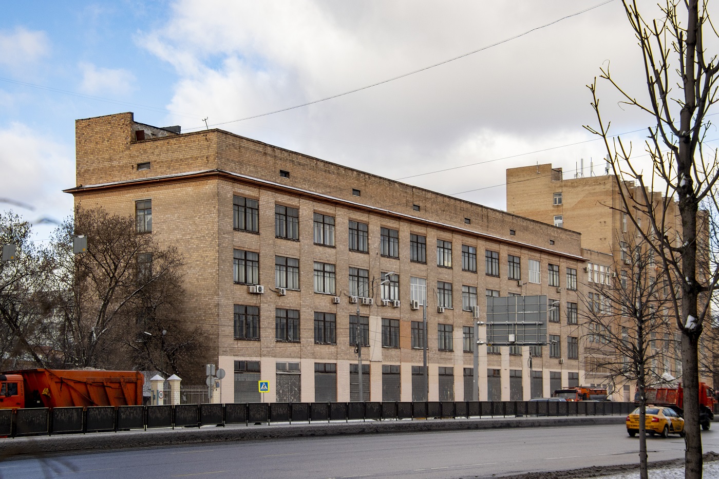 Москва, Улица Клары Цеткин, 18 стр. 1