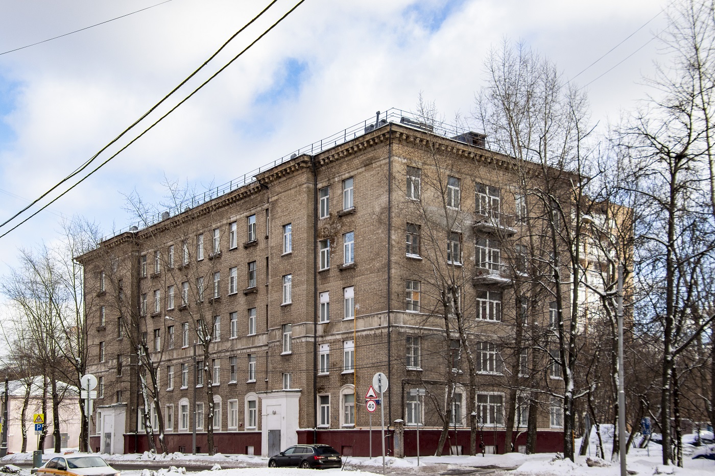 Москва, Улица Зои и Александра Космодемьянских, 32