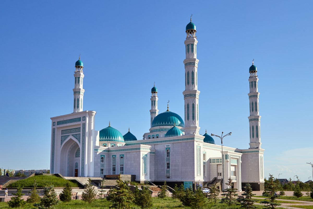 Караганда, Проспект Шахтёров, стр. 10
