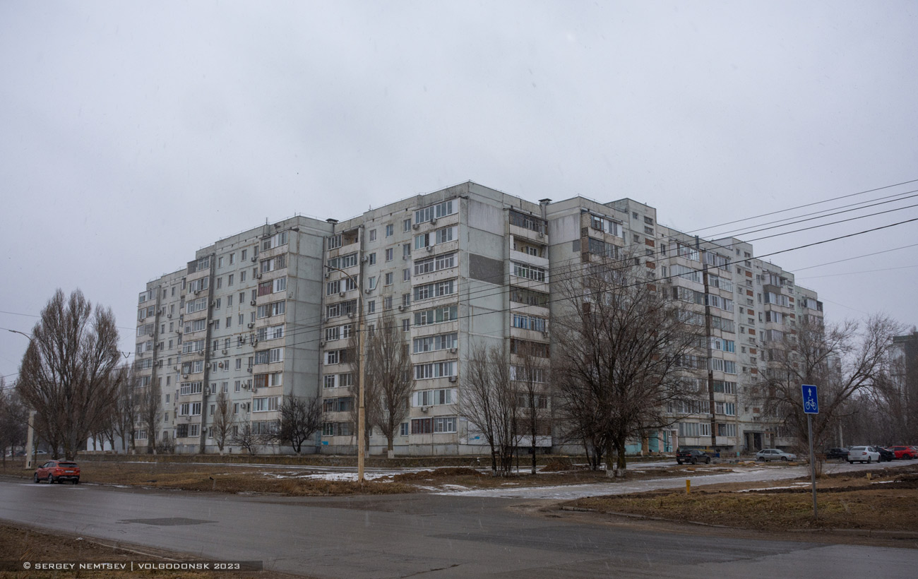 Волгодонск, Ленинградская улица, 19 / ​Проспект Мира, 71