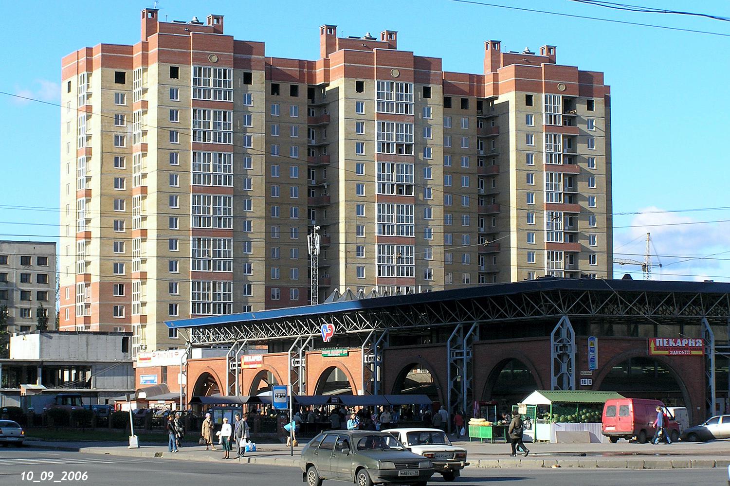 Санкт-Петербург, Улица Дыбенко, 16; Искровский проспект, 22