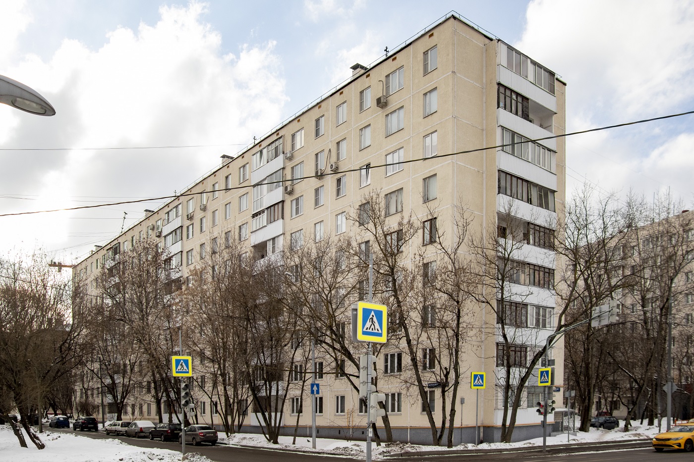 Москва, Бульвар Матроса Железняка, 15 / Коптевский бульвар, 9