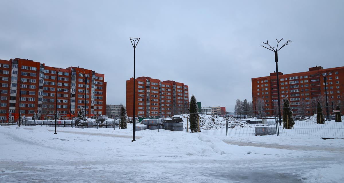 Кохтла-Ярве — Общественный центр в жилом районе Ийдла Ахтмеской части