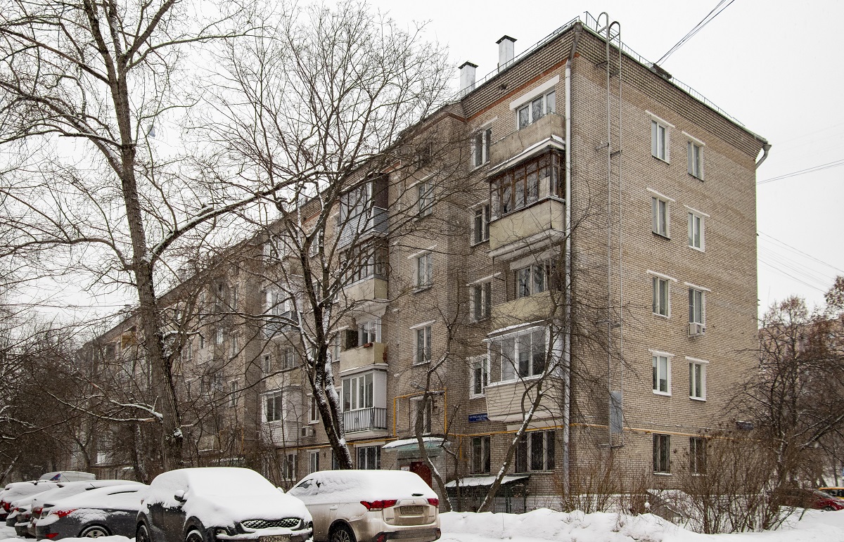 Москва, Бульвар Матроса Железняка, 26 / 3-й Михалковский переулок, 11