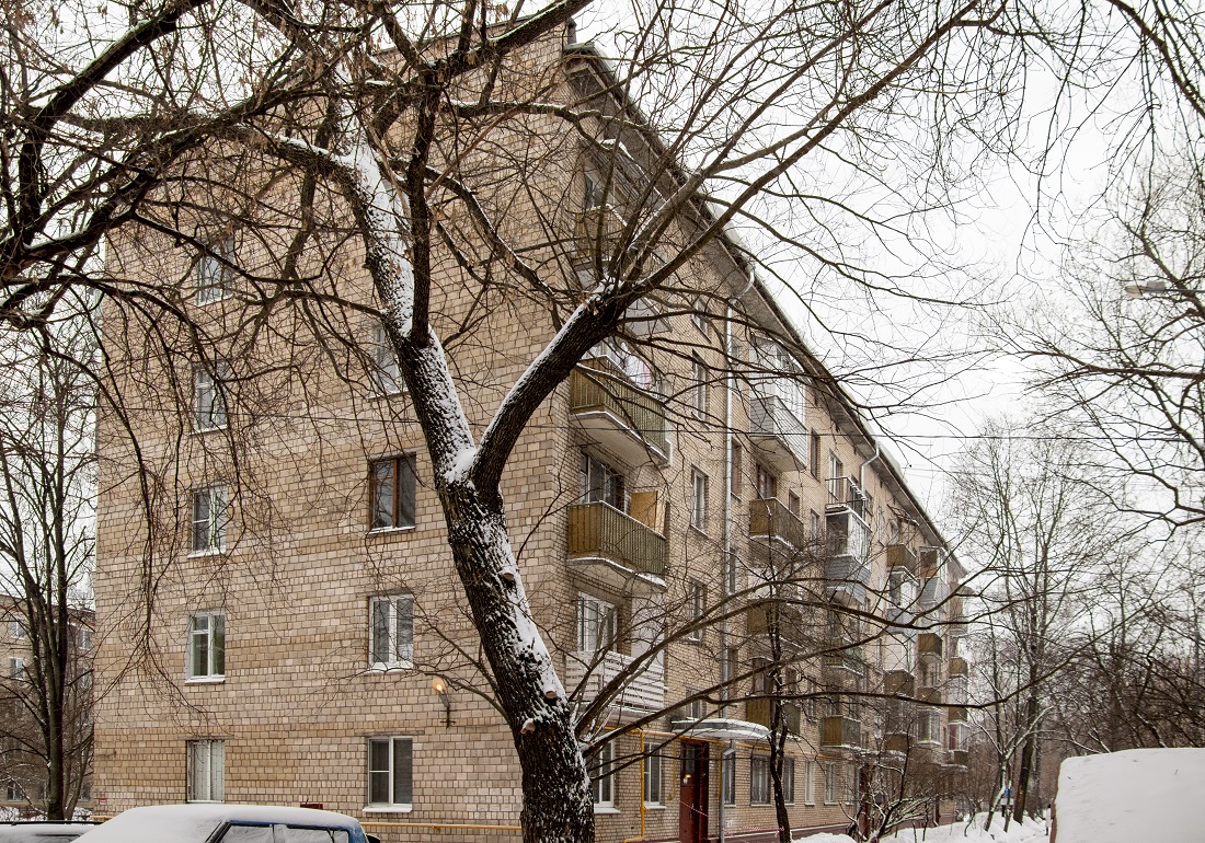 Moskau, Бульвар Матроса Железняка, 17 / Коптевский бульвар, 14