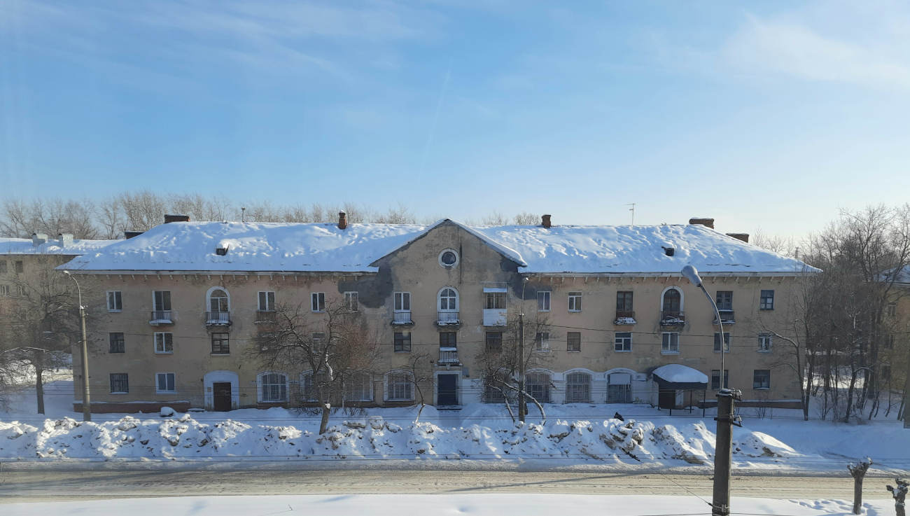 Березники, Улица Деменева, 6