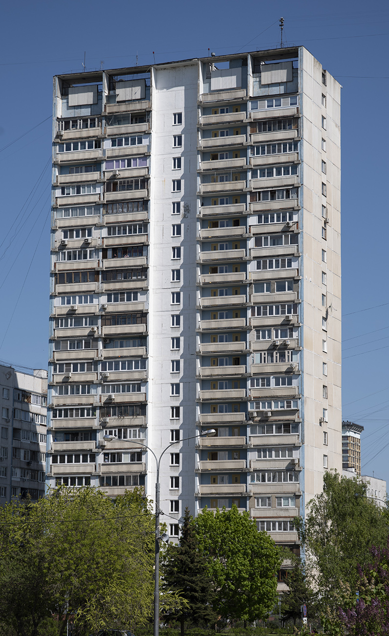 Москва, Строгинский бульвар, 15