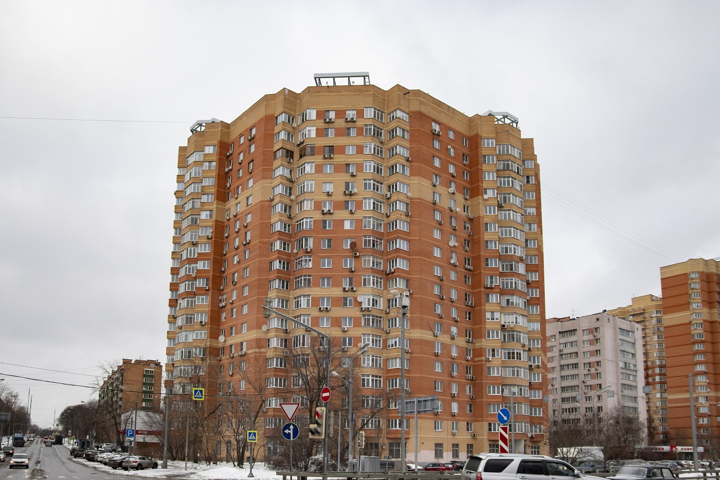 Moscó, Большая Академическая улица, 63