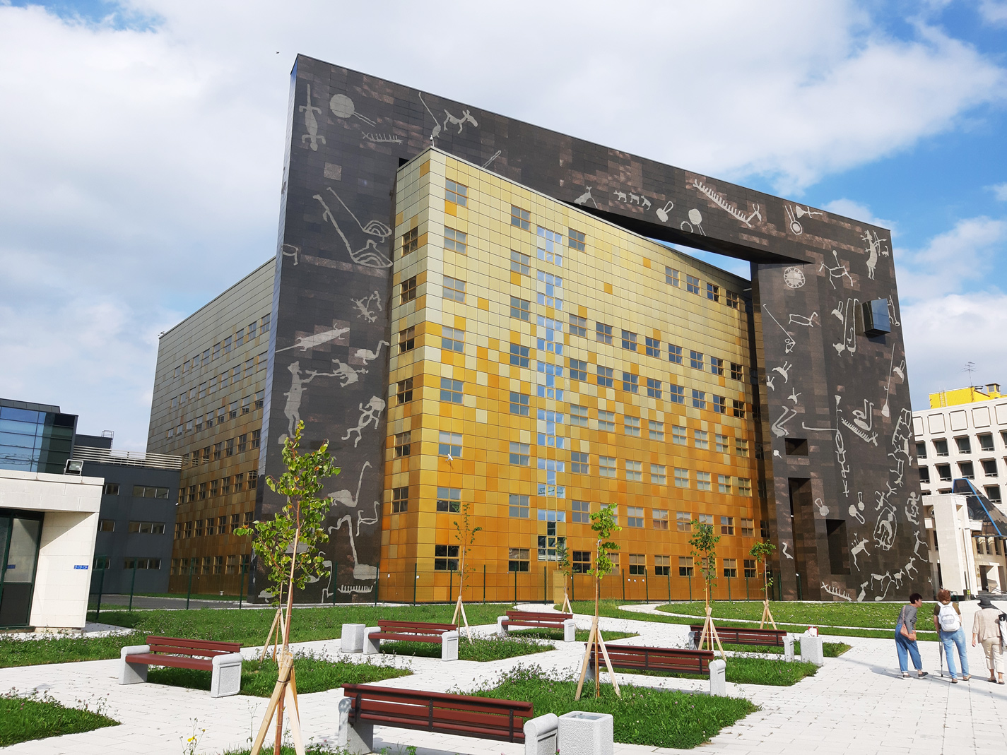 Санкт-Пецярбург, Заусадебная улица, 37 лит. А