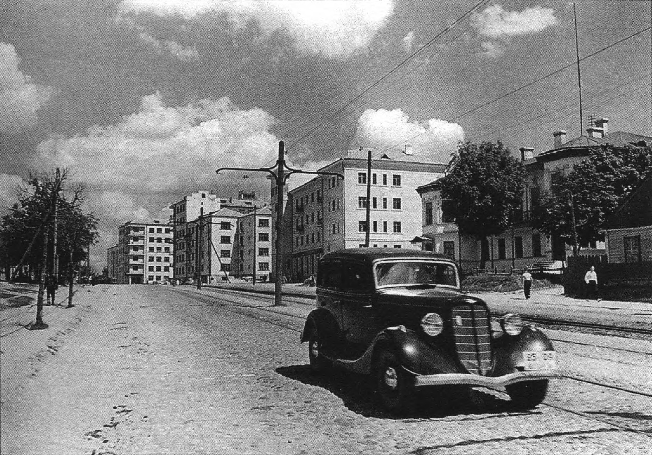 Минск, Советская улица, 166 / Долгобродская улица, 12; Советская улица, 168 / Долгобродская улица, 19; Советская улица, 164