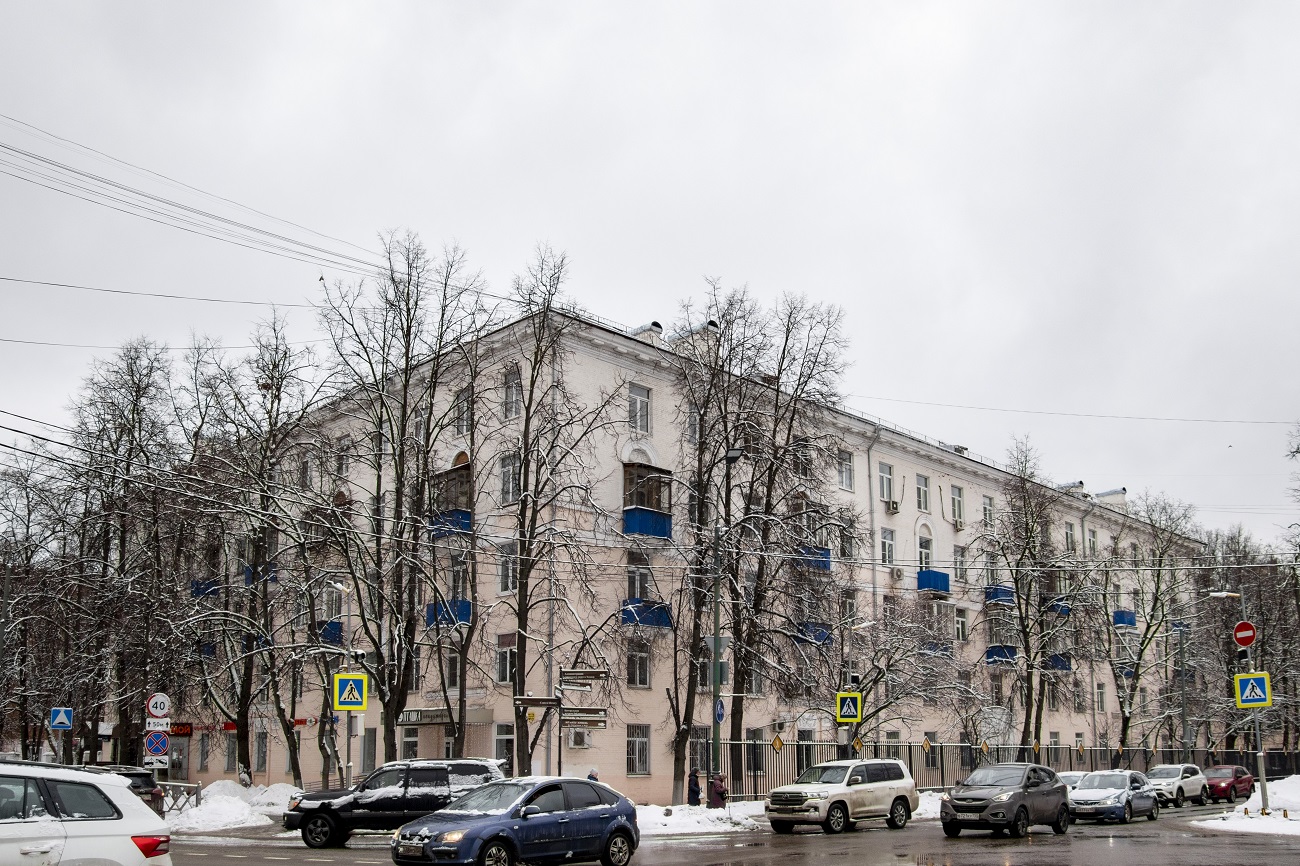 Химки, Московская улица, 13 / Улица Чапаева, 1