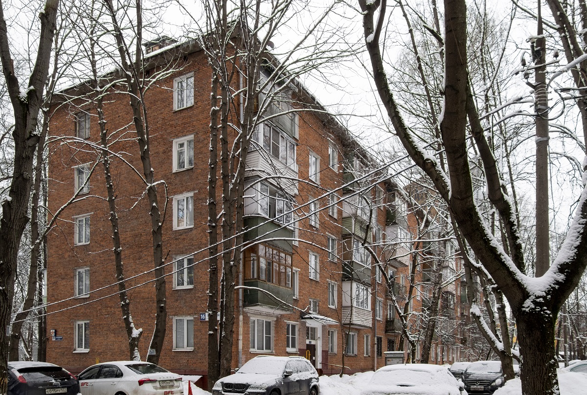 Химки, Кольцевая улица, 16