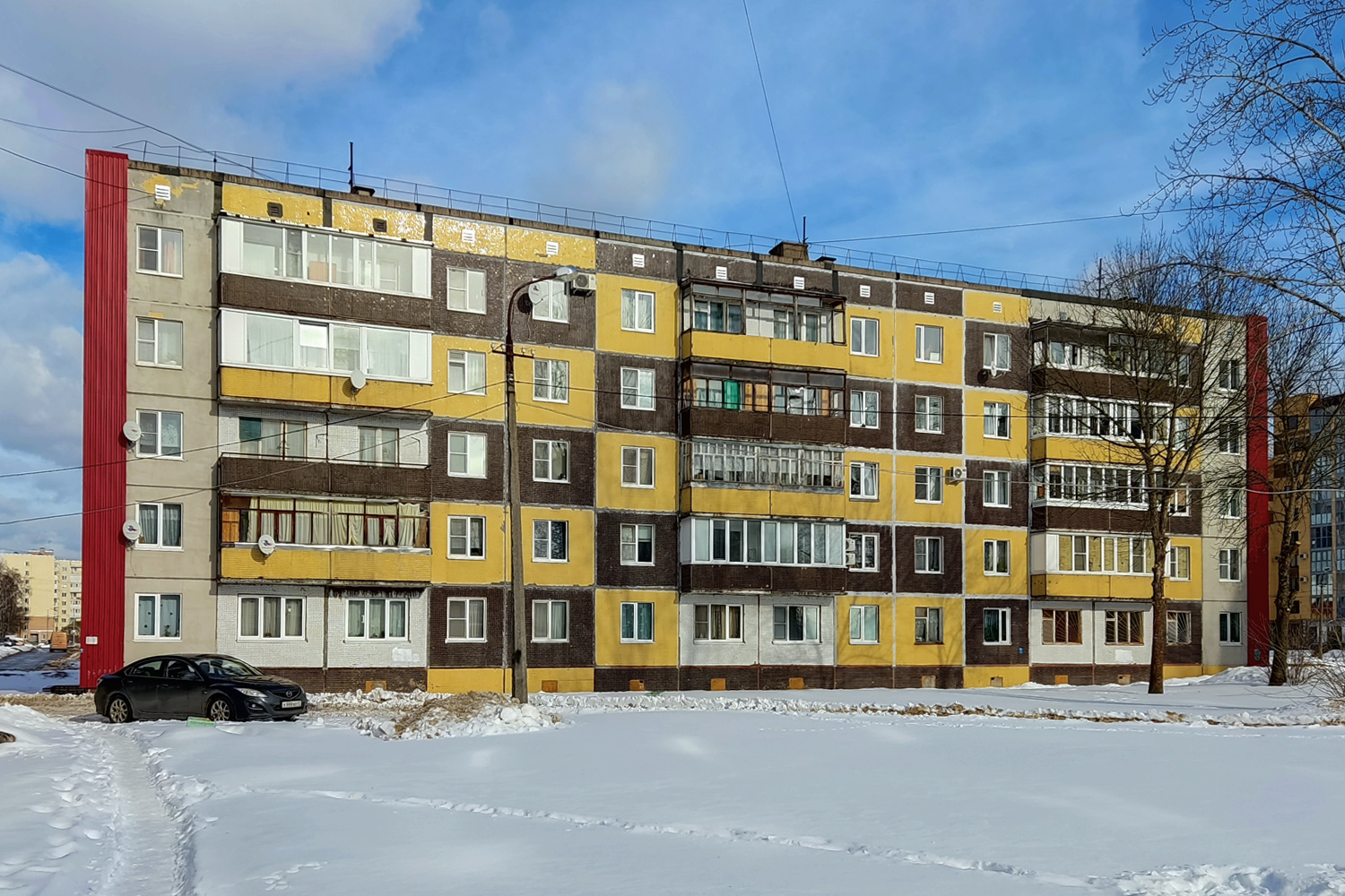 Кириши, Плавницкий бульвар, 32