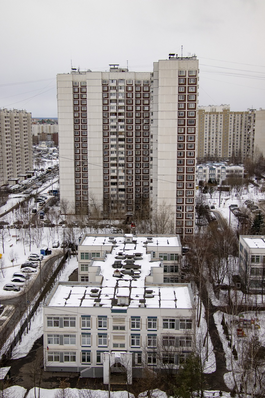 Москва, Скобелевская улица, 18; Бульвар Адмирала Ушакова, 9