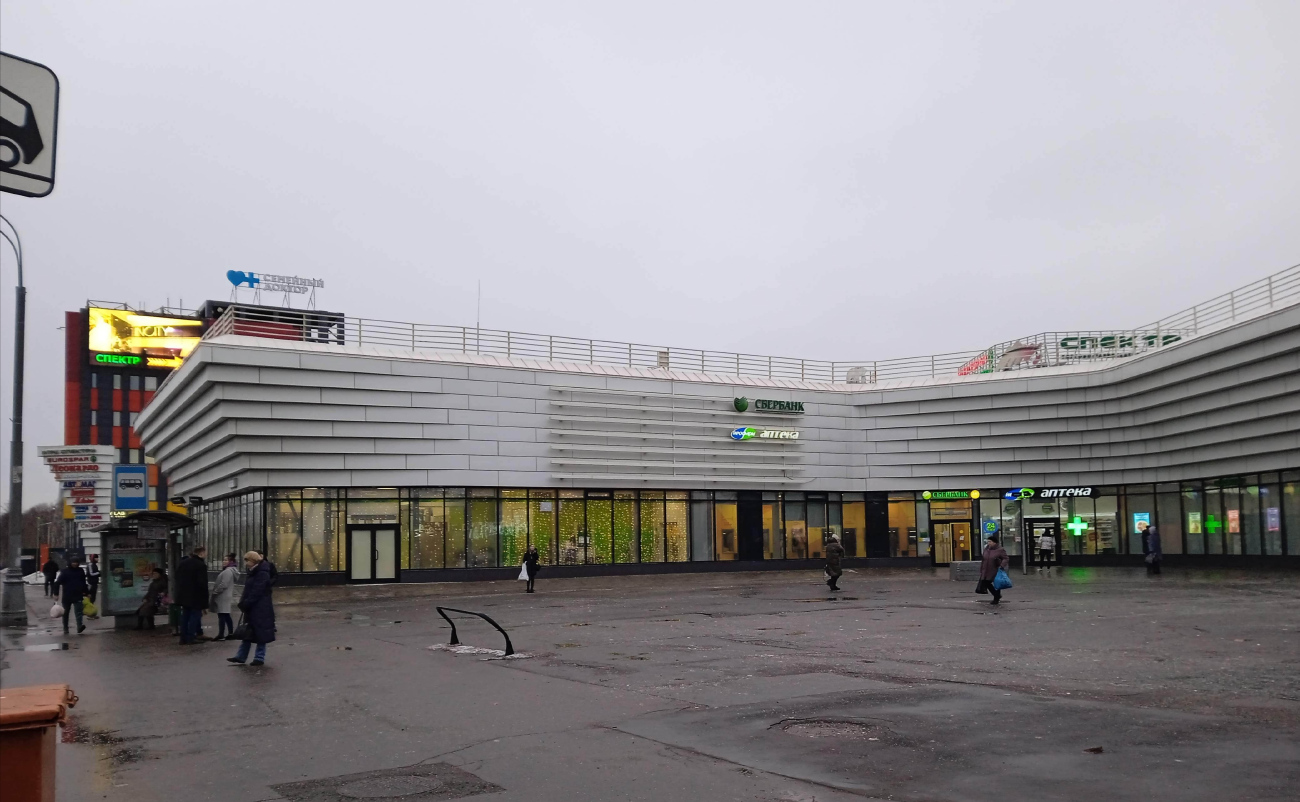 Москва, Новоясеневский проспект, 1 корп. 2